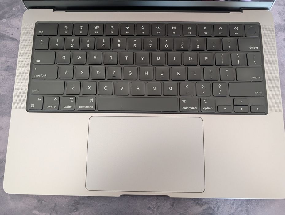 MacBook Pro 14 на M2 Pro 16/1Tb, повний комплект