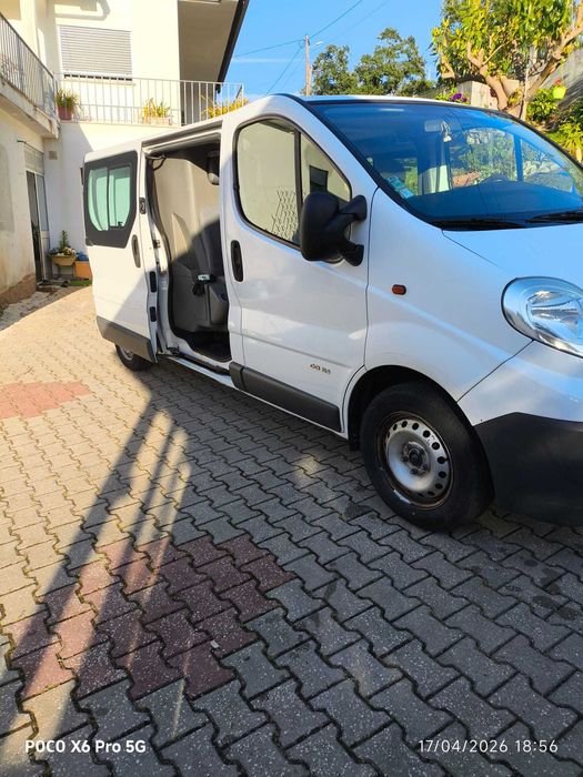 Renault Trafic 2.0 dci 6 Lugares 6 Velocidades
