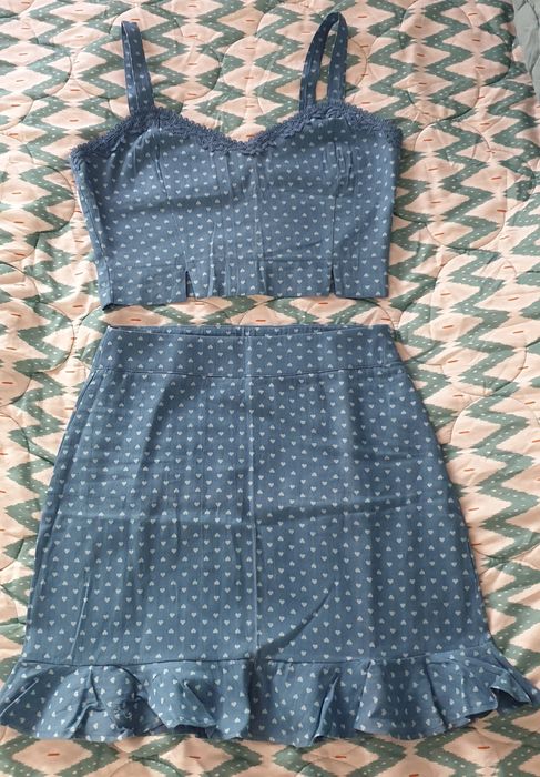 Conjunto: top e saia da marca Cor e Cores