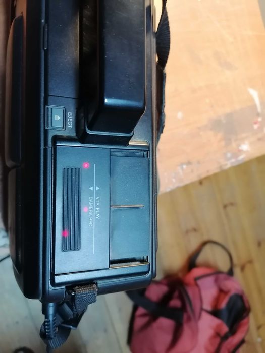 Kamera S-VHS Panasonic NV-MS1