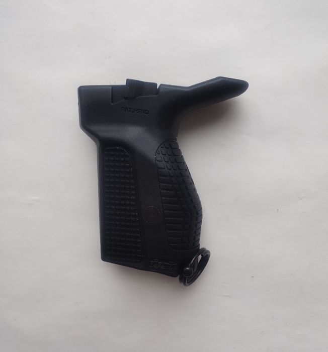 (1825грн) Чорна рукоятка для ПМ Fab Defense PMG під праву руку