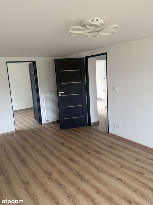 Do wynajęcia niezależne 1/2 domu.