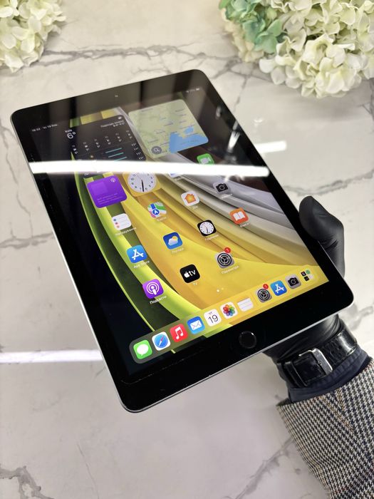Оригіналний  iPad 6 32GB Space Gray (Магазин Гарантія)