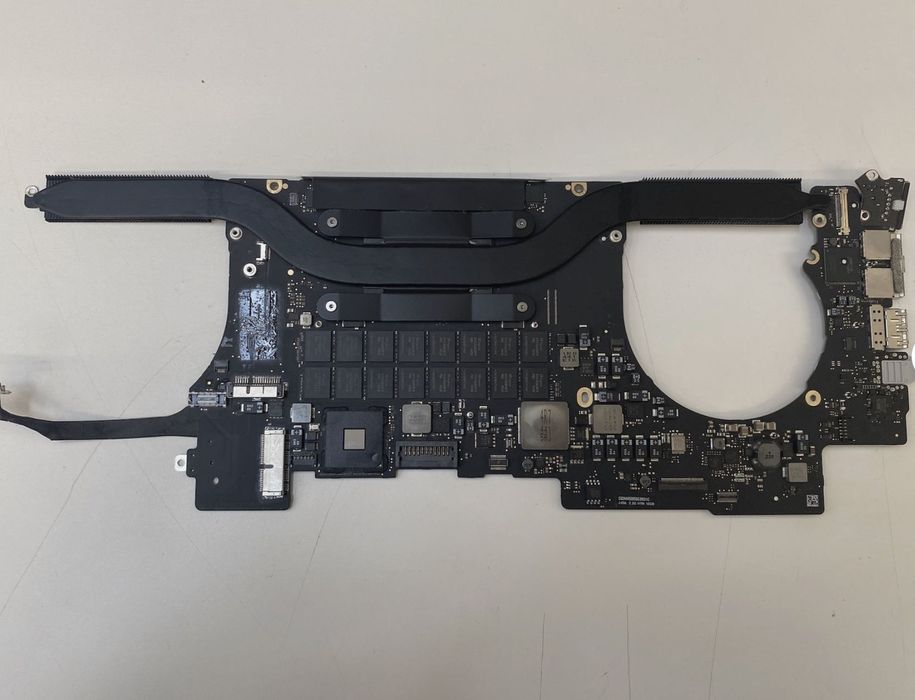 mother Board Placa lógica original Apple para MacBook Pro 15" 2015 A1398, Quad Core i5 2.90GHz, 16GB RAM integrada