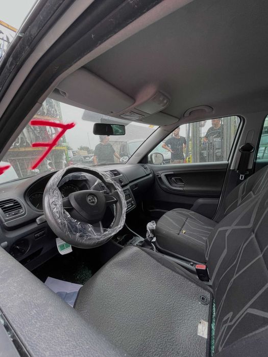 Skoda Fabia 2014 para peças