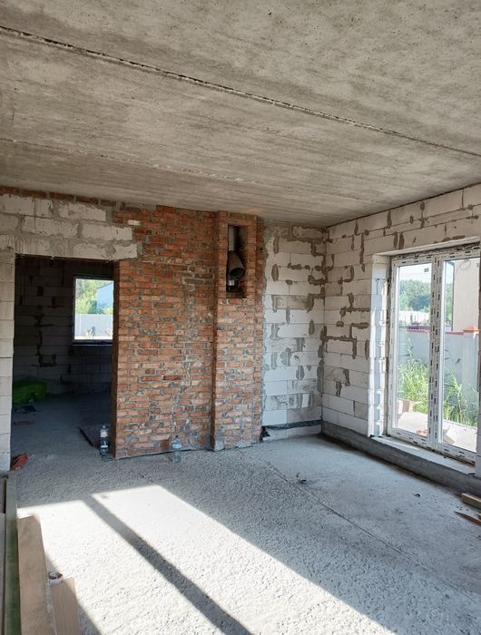 Продаж 4-кім. будинку Бірки