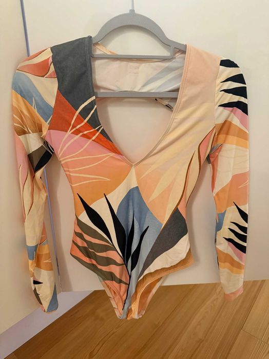 Last Rays - Long Sleeve UPF 50 Size M Swimsuit for Women Brand New