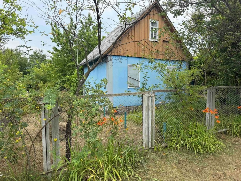 Продам дачу для  для сімейного відпочинку.