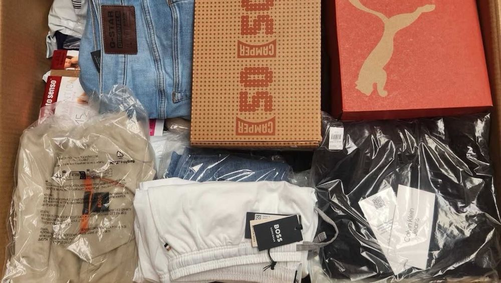 Boxy z ubraniami znane marki Outlet Paula nowe