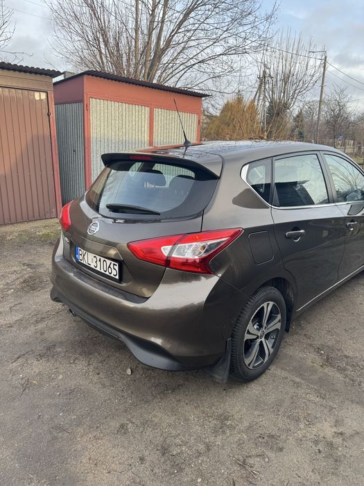 Nissan Pulsar.