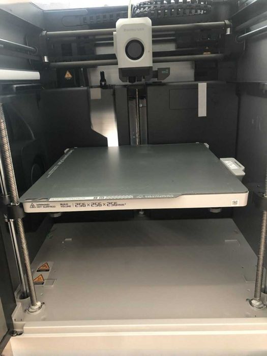 Bambu Lab X1-Carbon med AMS