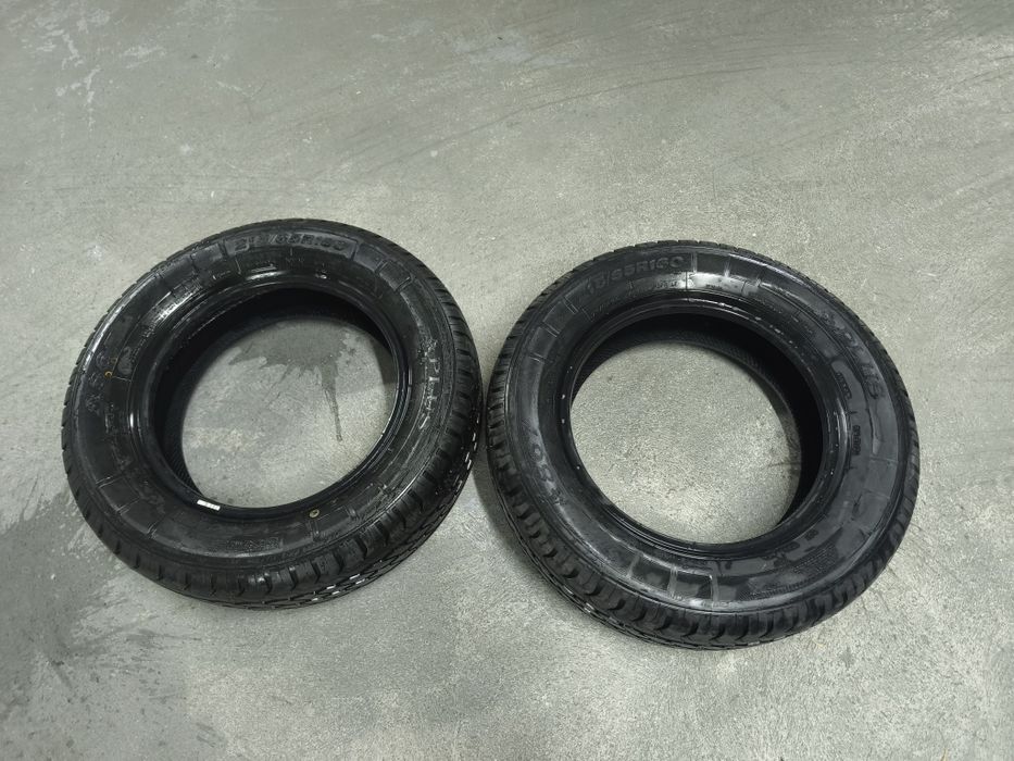 2 pneus APLUS (novos)