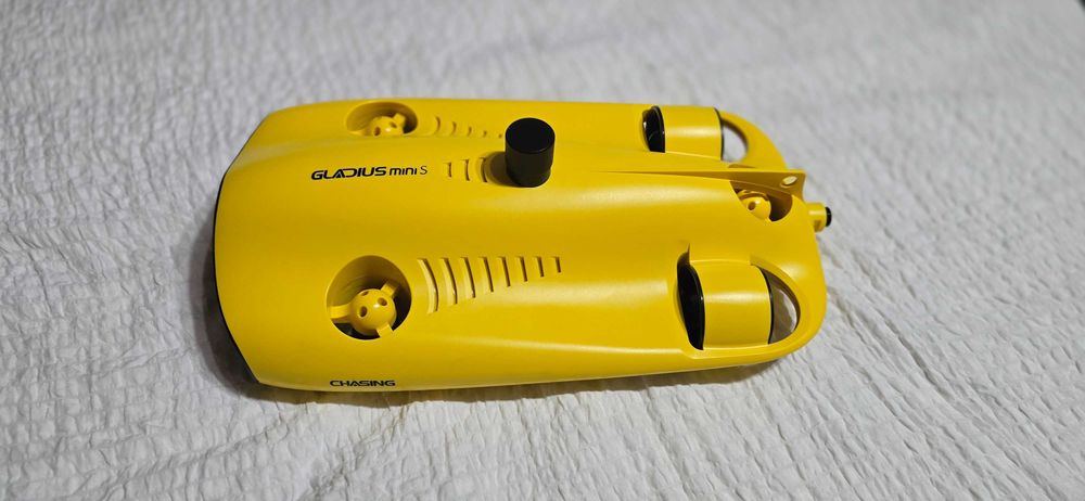 Dron podwodny Chasing Gladius Mini S z linką o długości 200m. Stan idealny.