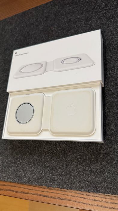 Apple - MagSafe Duo