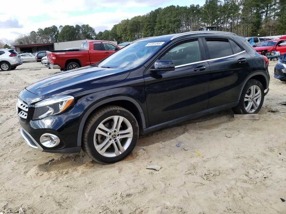 Бампер Mercedes GLA розборка мерс шрот