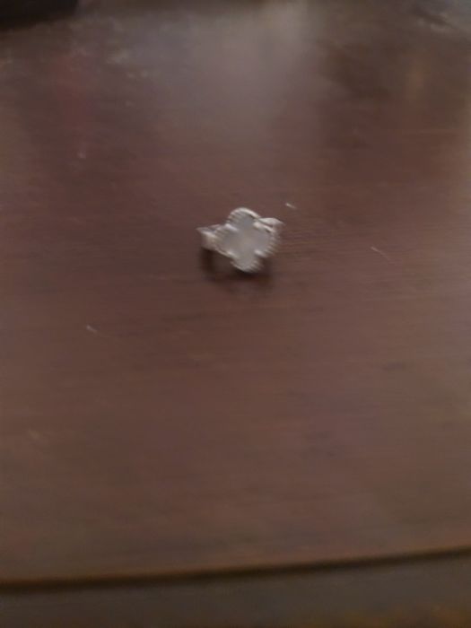 Одна серьга под бренд