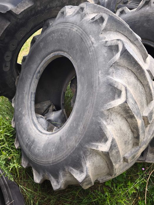 Opona Bizon, John Deere, Claas 23.1-26, 23.1/18-26, komplet 2 szt.