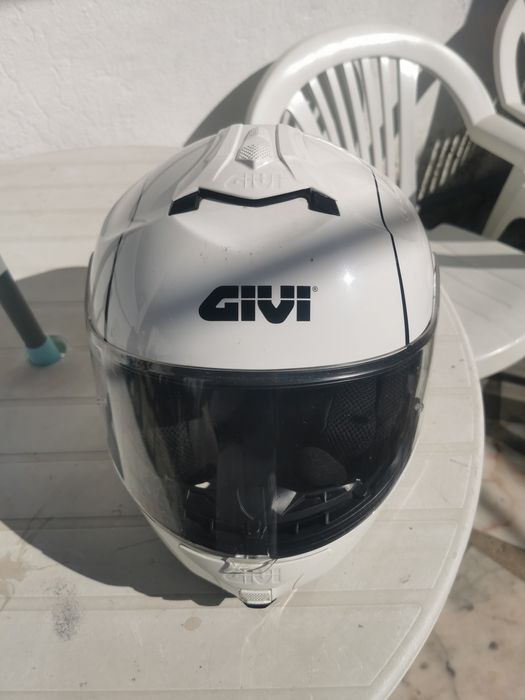 Capacete givi x21