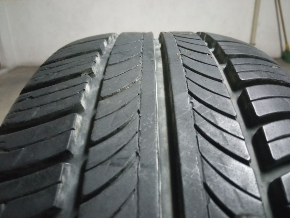 Pneu nokian NRE 205-60R15