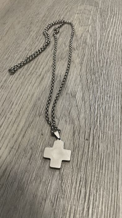 Colar Cruz Prateada