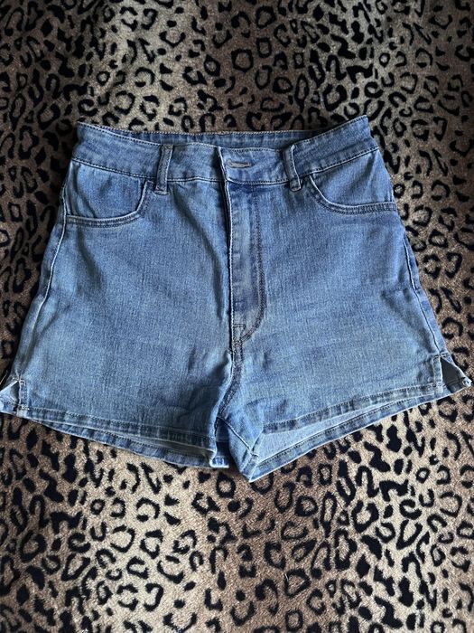 Жіночі джинсові шорти