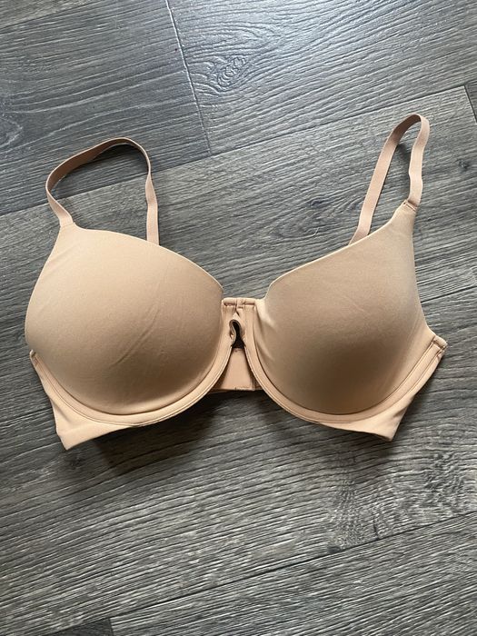 Бюстгальтер skims