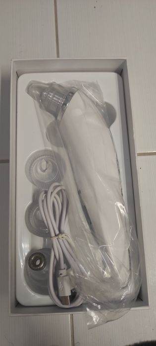 Urządzenie do czyszczenia twarzy.