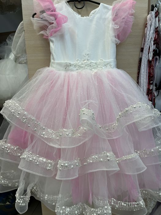 Дитячі святкові сукні