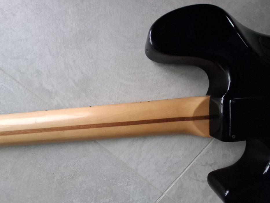 Gitara basowa Mayones rok 1992