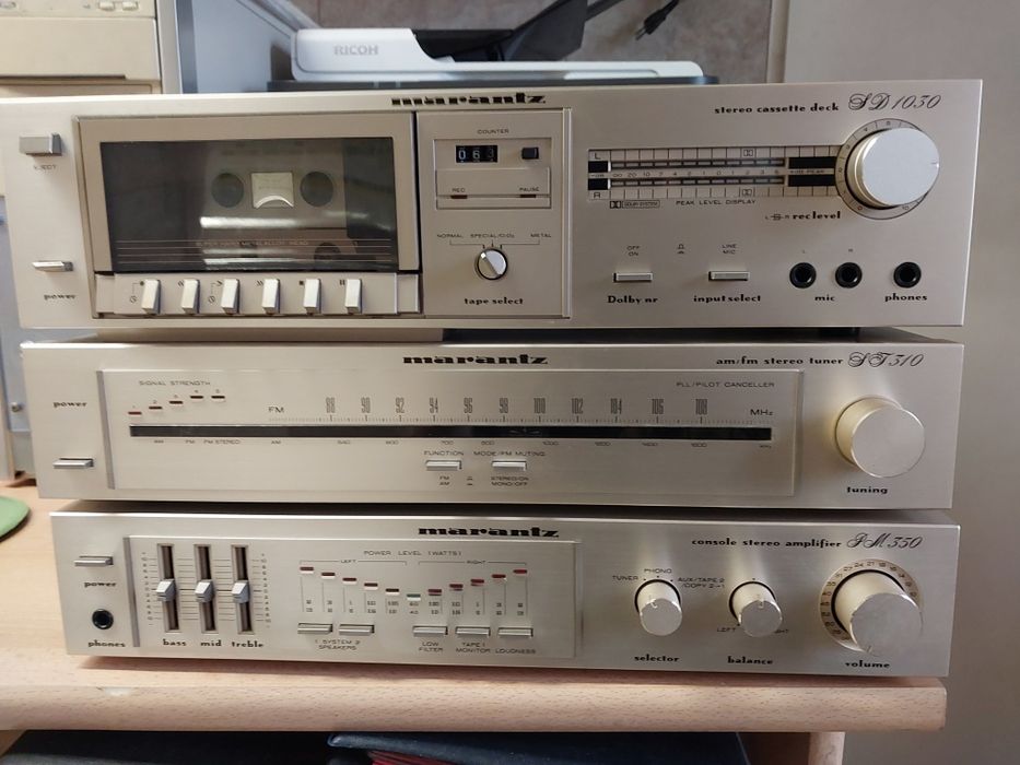 Wieża audio Marantz z lat 80 tych.