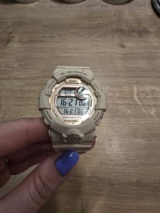 Casio G Shock S beżowo złoty