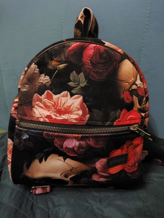 Plecak mroczna elegancja Props jak nowy