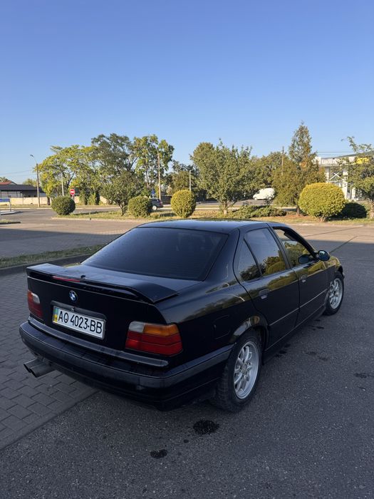 Продам  BMW E36