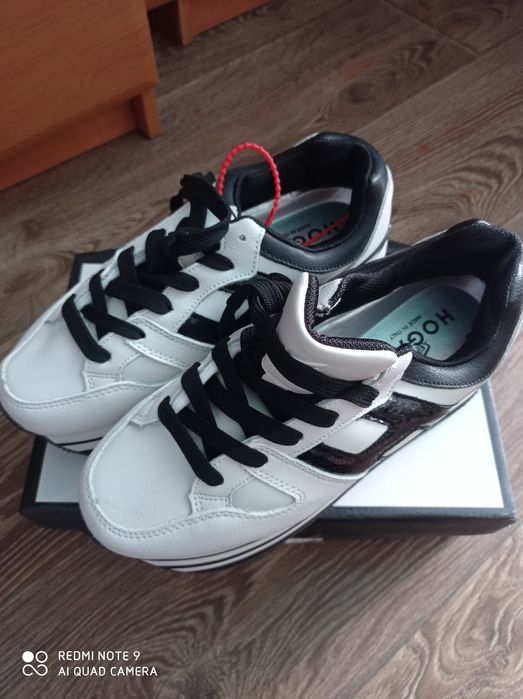 Кросівки унісекс