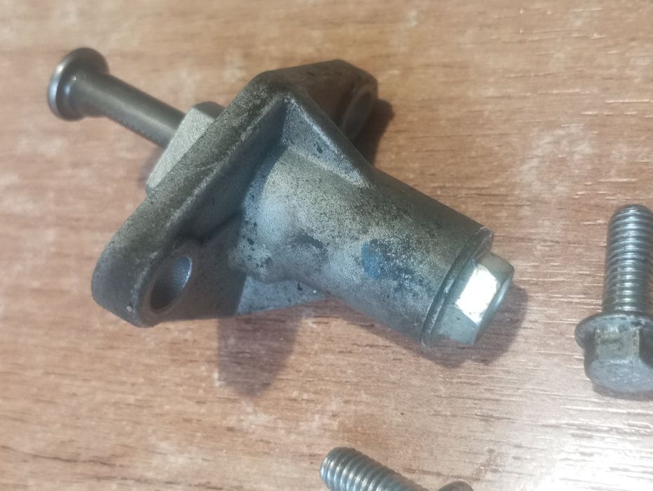 Napinacz rozrządu Aprilia SX 125 napinacz łańcuszka chydrauliczny