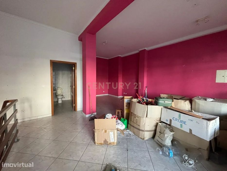 Loja com 84m2 em Mirandela