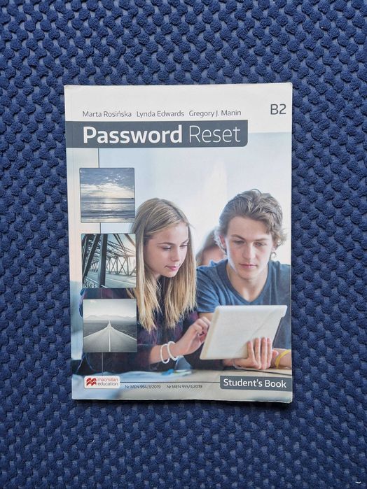 PASSWORD RESET B2; Podręcznik do liceum/technikum