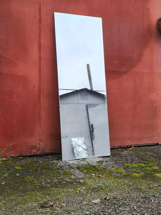 Зеркала  2 шт –  размер  108 х 40 см.