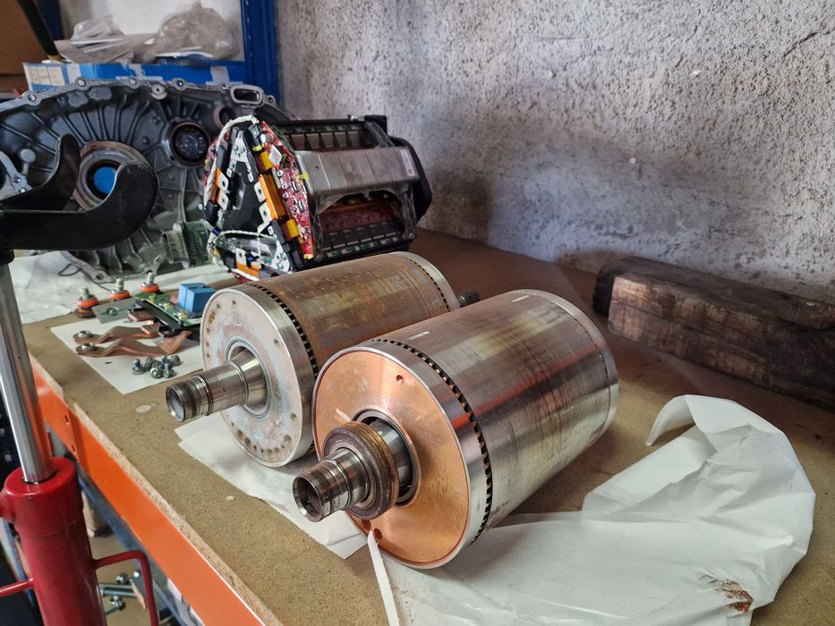 Peças diversas motor tesla LDU