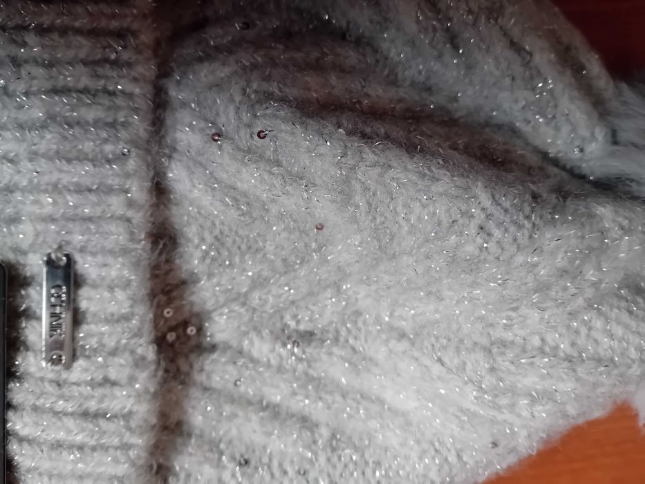 Nowa czapka Ochnik Szara Srebrna nitka Pompon z metką