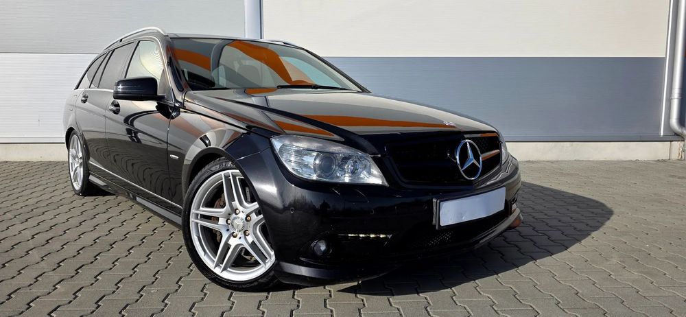 Mercedes-Benz Klasa C AMG/Bezwypadek/Kamera/Nawigacja/PDC/Ksenon