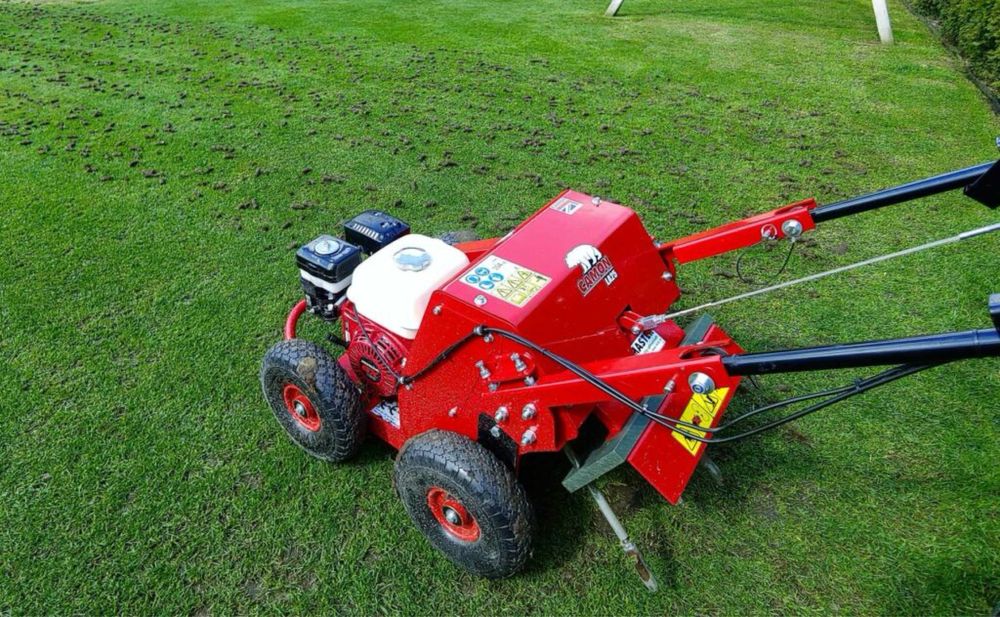Aerator rurkowy, tłokowy_wertykulator spalinowy_regeneracja trawnika