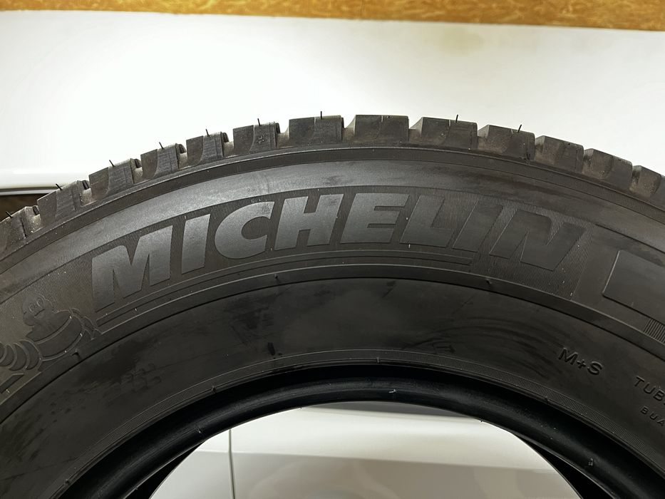 Michelin Agilis 225/75/16C