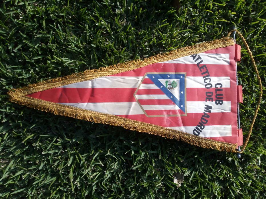 Galhardete antigo do Atlético de Madrid