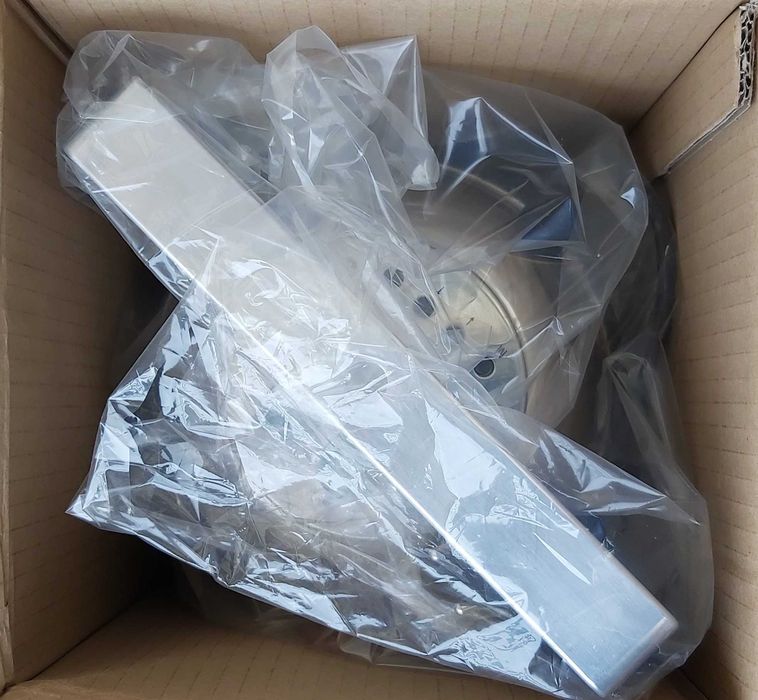 x5 Projectores Stairville LED Par64 MKII RGBW 10mm SI, Novos