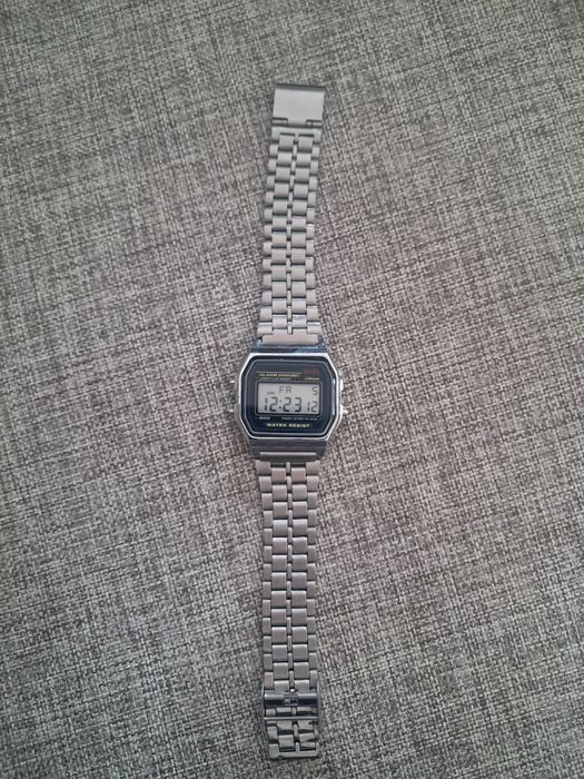 Zegarek w stylu retro