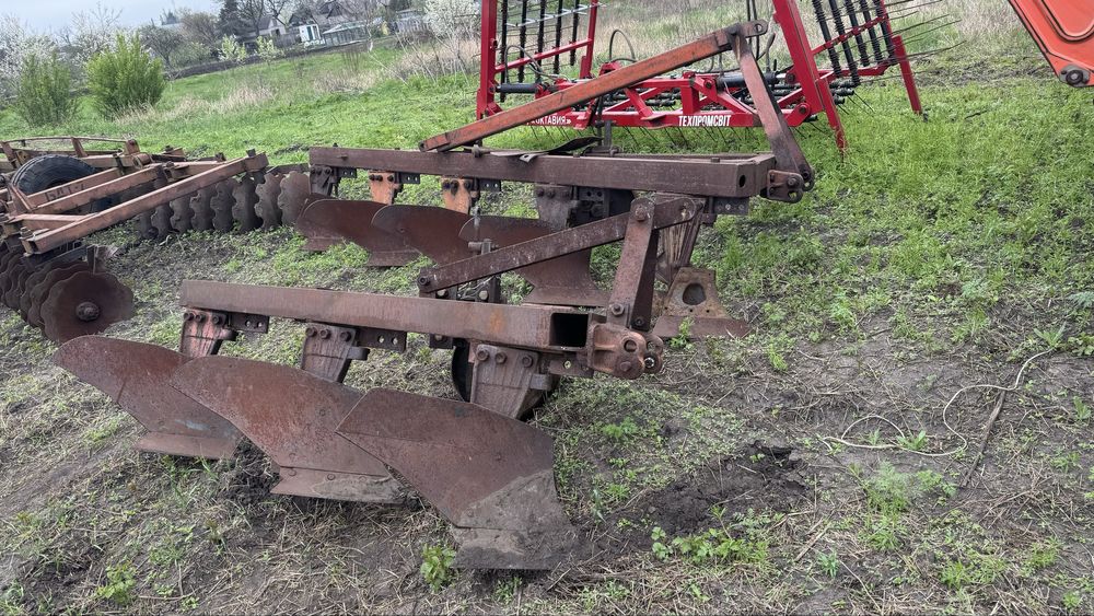 Плуг плн-3 на среднем и тяжелом брусу