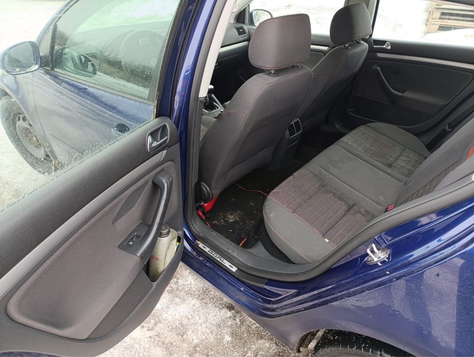 Свіжо пригнаний Volkswagen Golf ексклюзивний варіант 1.9 tdi 77 кв