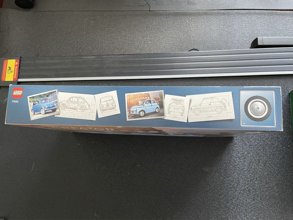 Lego Fiat500 azul selado em caixa