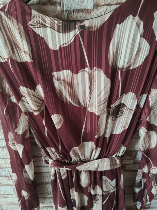 Sukienka kwiaty burgund L